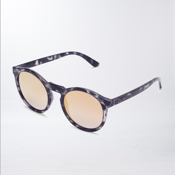 QUAY AUSTRALIA Kosha Comeback Sunglasses NWT - Picture 3 of 7